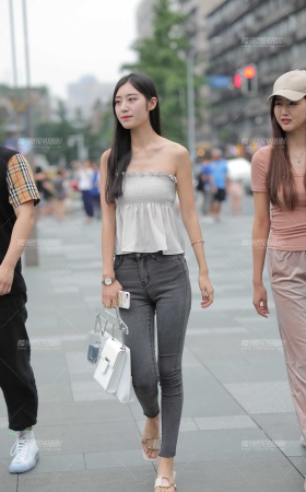 清新靓丽的牛仔美眉 [18P]