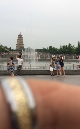 街拍大赛第三季----可爱短裤学生妹妹撅臀一瞬间 [29P]