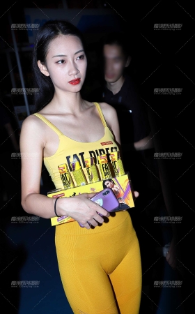 迷人紧身运动装小黄人2 [32P]