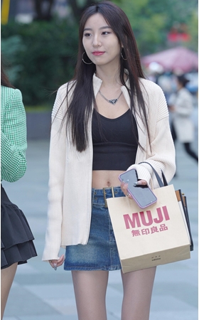 牛仔裙小妹(155P)