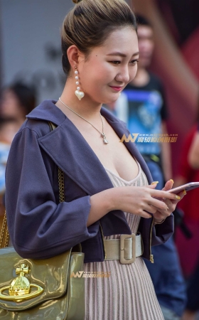 丰乳长裙美女 [22P]