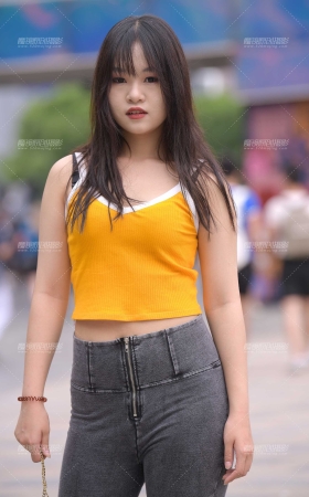 蜜桃女孩 [25P]