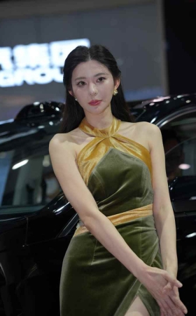 绿色裙装杜芊逸 [101P-1.78GB]