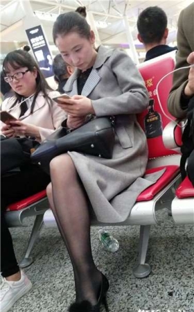 4k超清，性感黑丝苗条知性美女，身材样貌一样不差