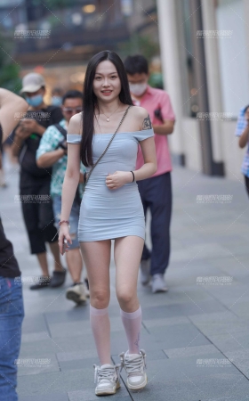 甜美白皙 [17P]