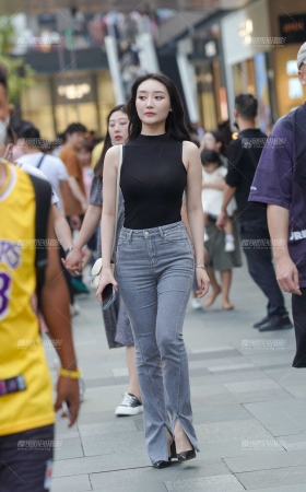 牛仔裤美女 [16P]