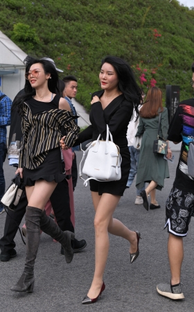 高跟美腿和丝袜是绝配