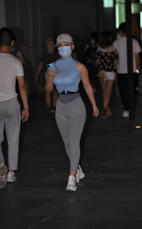 健身美女