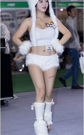 性感的意意美女(81P)