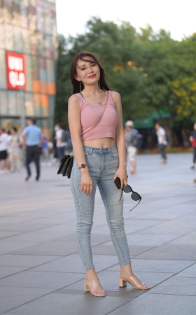 清纯动人粉色系