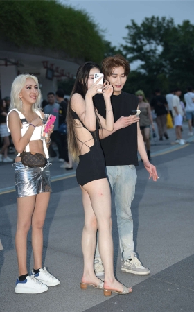 连体衣活力甜美