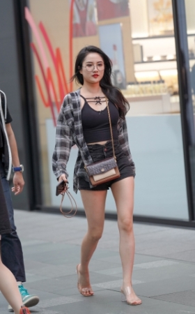 热裤美腿