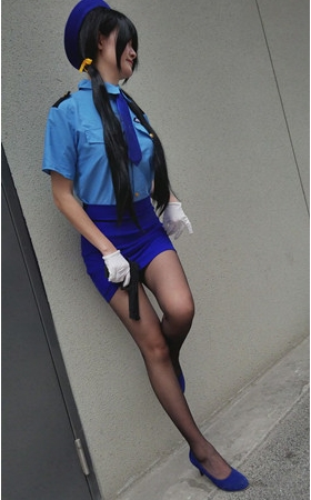 漂亮的coplay制服美女