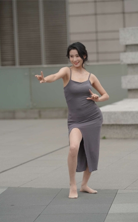 柔美修身裙