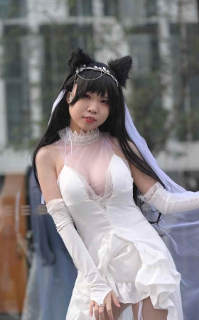 白色纯欲COS [105P4V-2.20GB]