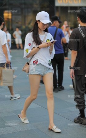 好短的热裤 [22P]