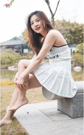 肉丝百褶裙美女(114P)