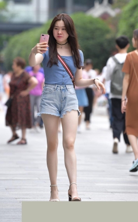 这腿可以玩几年3A2569[229M]