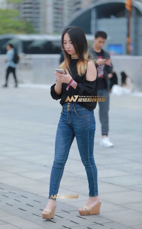 小裤脚，紧牛女友 [16P]