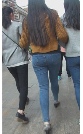 蓝牛紧身小妹