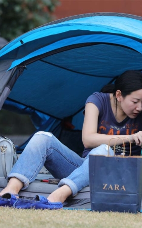 No1262 两双高分美女美足终成压轴大餐 第1套
