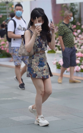 可爱卡通熊套装裙