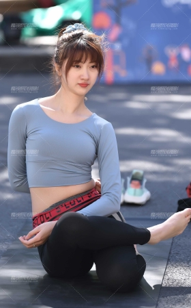 阳光下的快乐运动 [24P]