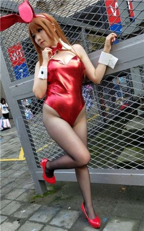 4k-红红火火丰满高叉漂亮的二次元少女