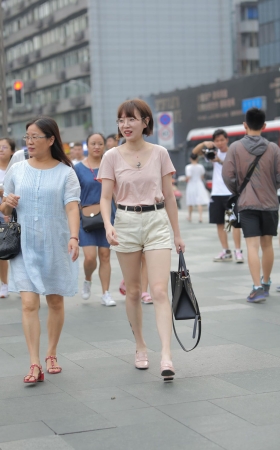 白皙女孩