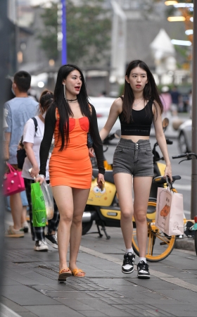 2268-25+56笔直大白腿，爱了～