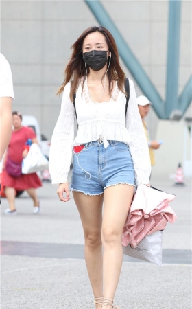 丰满紧身短裤高跟小妹3A101[35P-519M]