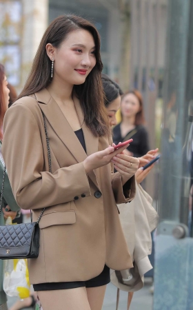 大长腿小姐姐 [24P]