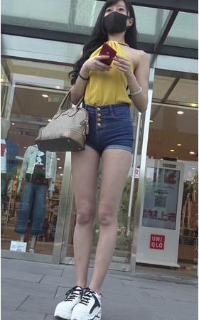 长腿高腰热裤小姐姐