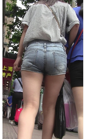 灰牛热裤