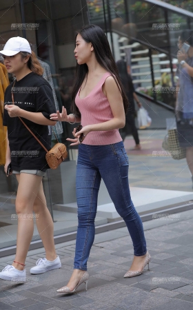 DIXIONG,紧牛美眉 [17P]