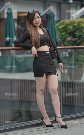 短裙美眉 [24P]