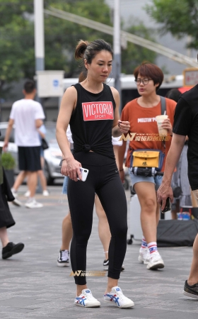 紧身瑜伽黑裤 [13P]