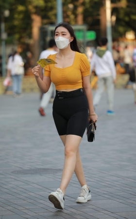 丰腴美女