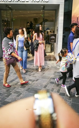 身材高挑的长裙气质美女 [26P]