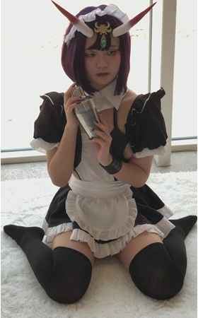 漫展现场拍摄coplay小妹