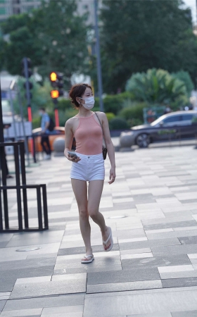 粉白搭配减龄