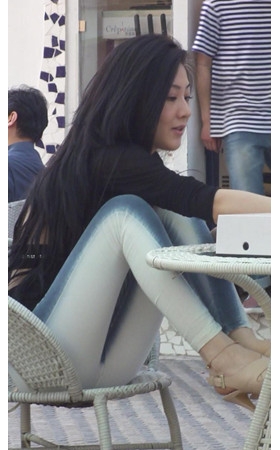 紧身长发美女