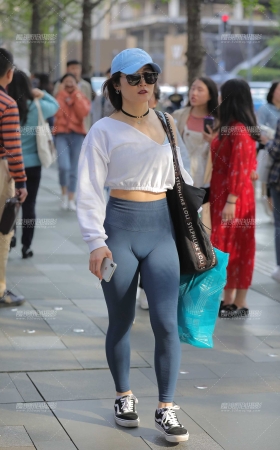搭讪爱健身的小姐姐 [22P]