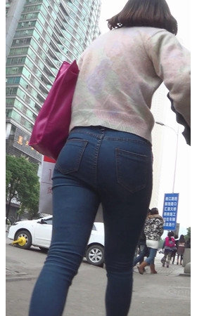 紧身牛仔裤妹纸