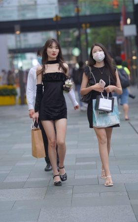 大长腿闺蜜