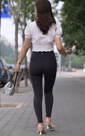 性感黑色瑜伽裤