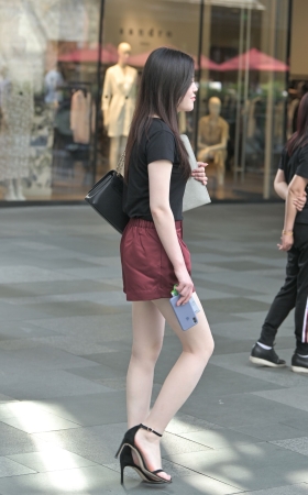 高跟靓丽时尚美女