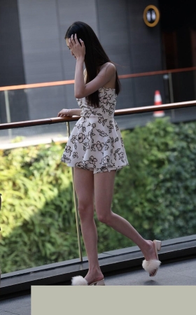 小裙子飘呀飘3A1020[893M]