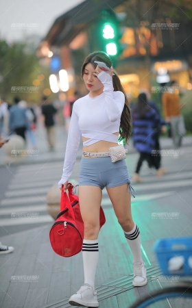 清秀的健身美眉 健身走起 [14P]