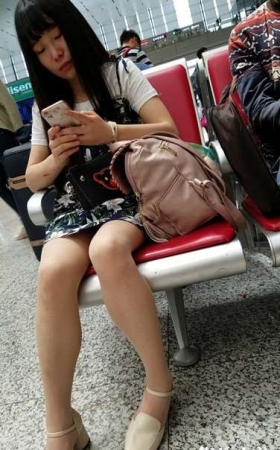 4k超清，连衣裙肉丝袜美腿美眉